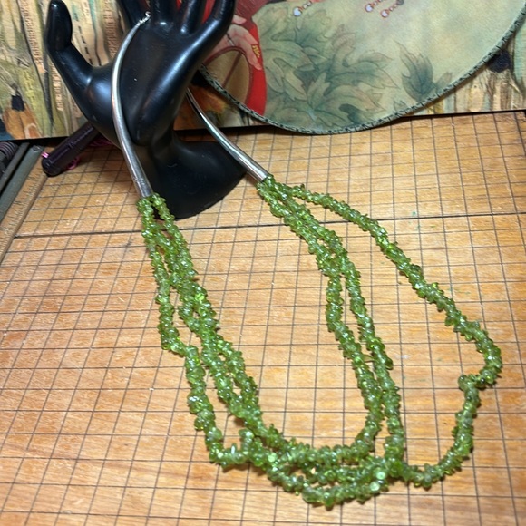 Peridot 24”L 3 Strand Necklace Navajo Native American Silver Cone Clasp EVC - Picture 6 of 10